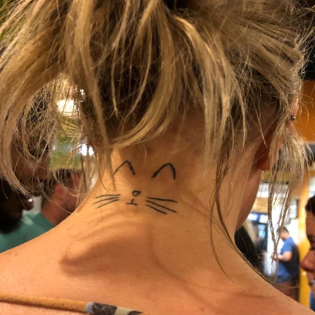 57 Charming Cat Tattoos for Women to Cherish