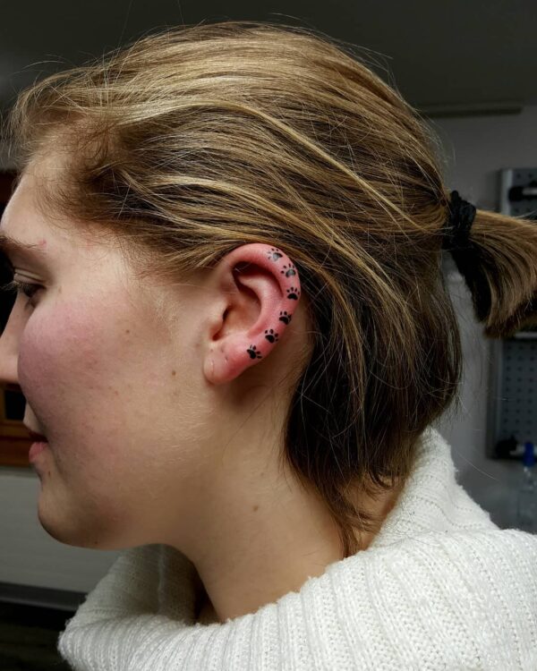 25 Heavenly Ear Helix Tattoos to Hide and Reveal
